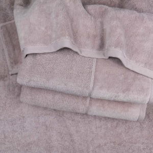 Банний рушник махра/велюр GM Textile 70x140см Преміум якості Milado 550г/м2 (Кремовий)
