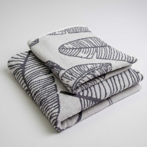 Набір махрових рушників з малюнком перо 2шт GM Textile 50х90см, 70х140см 400г/м2 (Сірий)
