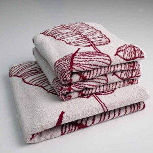 Набір махрових рушників з малюнком перо 3шт GM Textile 50х90см, 50х90см, 70х140см 400г / м2 (Червоний) Набір махрових рушників з малюнком перо 3шт GM Textile 50х90см, 50х90см, 70х140см 400г / м2 (Червоний)