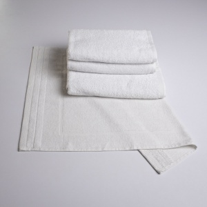 Набір банний махровий 4шт GM Textile 50х70см, 50х90см, 50х90см, 70х140см (Білий) Набір банний махровий 4шт GM Textile 50х70см, 50х90см, 50х90см, 70х140см (Білий)