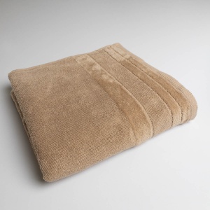 Рушник банний махровий з велюровим бордюром GM Textile 100х150см 500г/м2 (Капучино) Рушник банний махровий з велюровим бордюром GM Textile 100х150см 500г/м2 (Капучино)